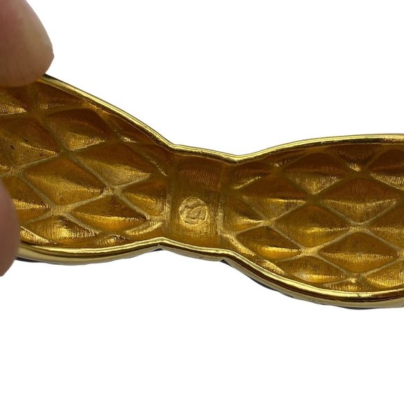 Vintage Swarovski black emamel & gold tone clamp bow tie bracelet Stamped - Picture 8 of 11